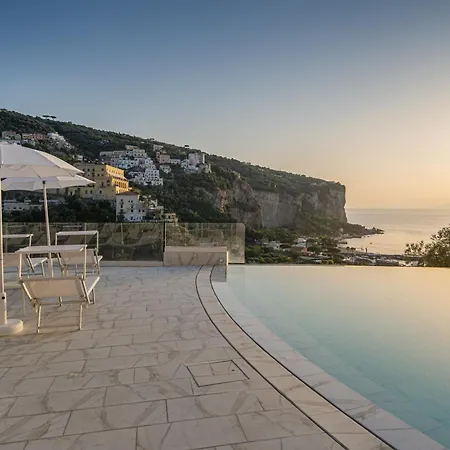 Mary Hotel Vico Equense