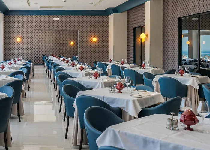 Mary 4* Vico Equense