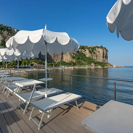 Otel Mary 4*