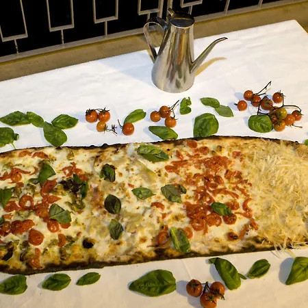 Mary 4* Vico Equense