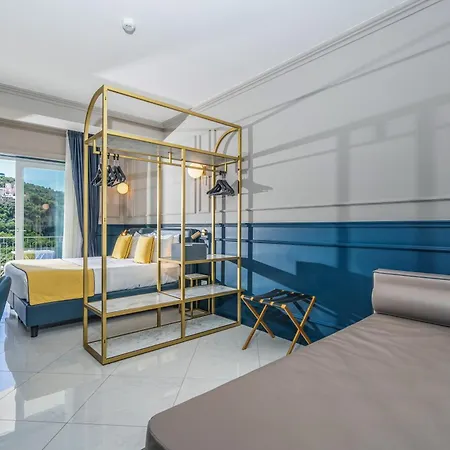 Mary Hotel